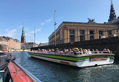 CThorvaldsens_kanalrundfart-København.jpg