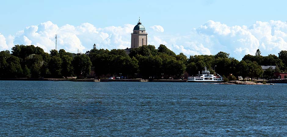 suomenlinna_from_sea.jpg