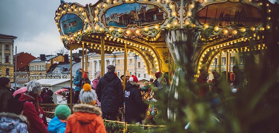 Carousel-at-Helsinki-Christmas-Market-c-Kim-Öhman-Helsinki-Partners.jpg